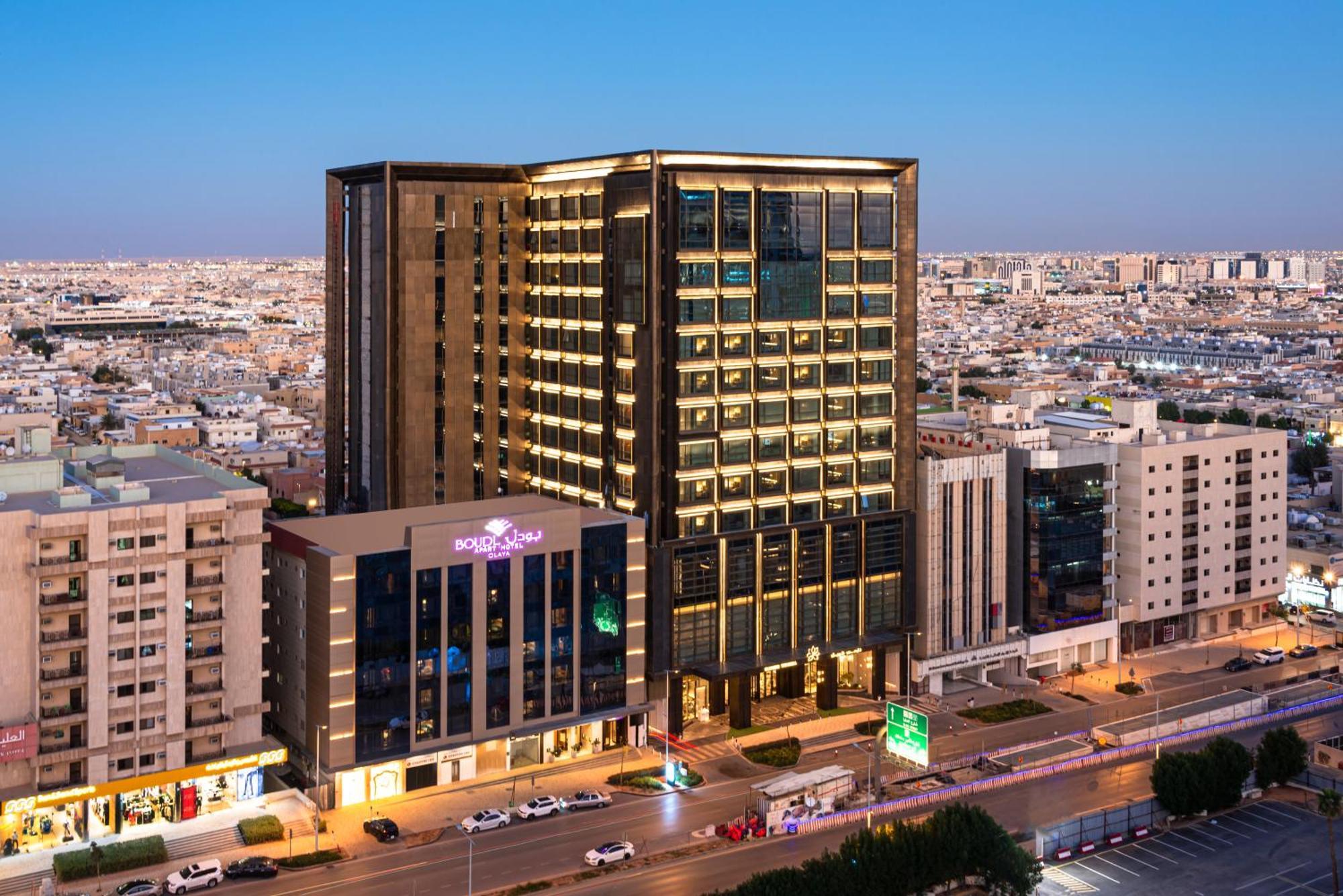 Narcissus The Royal Hotel Ριάντ Εξωτερικό φωτογραφία The hotel at night